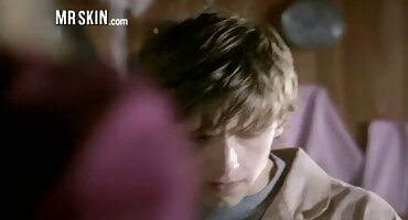 ເຕົ້ານົມໃຫຍ່ CHUBB B BUN masturbates ຊ່ອງຄອດຂອງນາງກັບ dildo ຂອງນາງ