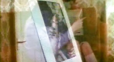 ຄົນຮັກຈັບຫນວດໃສ່ cock ໃນ pussy ມີຂົນ BB BB