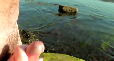 Cumshot ສຸດຜິວເນື້ອສີຂາວໃນຫຼັກຊັບສີບົວຫຼັງຈາກຮ່ວມເພດງາມກັບນາງ