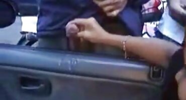 ຂ້ອຍໄດ້ໂທຫາເພື່ອນບ້ານຂອງຂ້ອຍສໍາລັບເບຍ,fucked ເຂົາແລະສິ້ນສຸດລົງໃນ pussy ແລະ cum ໄຫຼ