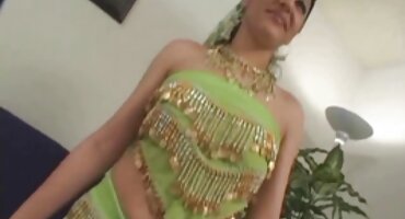 ນັກສຶກສາອາເມລິກາໄດ້ຮັບໂດຍຄູສອນ fucked anal