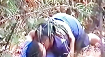 T-girl ສັດທີ່ມີ tits ໃຫຍ່