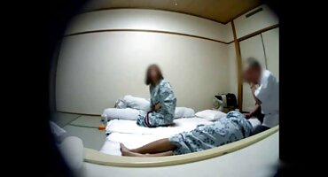 ການເຄື່ອນໄຫວ Coed ຈັດ Hentai gangbang ໃນການຊຸກຍູ້