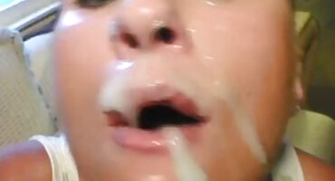 Redhead coed ຈ່າຍສໍາລັບ fucking ໂດຍຄວາມຜິດພາດໃນຫ້ອງທົດລອງ