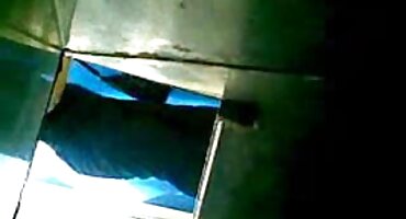 ສາວ Ebony ໄດ້ສະເຫນີສາມຢ່າງກັບອ້າຍ hahal ຂອງນາງ