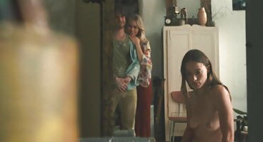 Pussy ສີດພົ່ນ cock ເປື້ອນໃນລະຫວ່າງການຮ່ວມເພດ