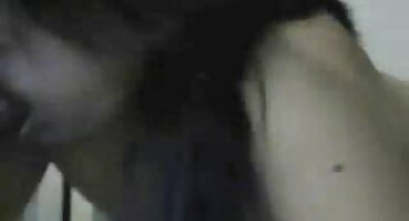 Brunettes Super ໃຊ້ເວລາເຮັດຄວາມພະຍາຍາມ cock ໄຂມັນ