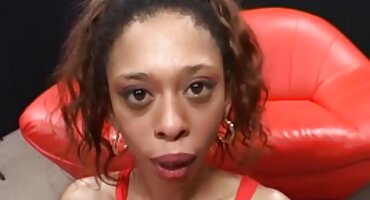 ລາວ shoves ອະໄວຍະວະໃນກົ້ນທັງຫມົດວິທີການທີ່ມີບານໃນກົ້ນໄດ້