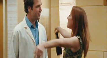 Tits ໃຫຍ່ຫນຸ່ມ coed ຕື່ນເຕັ້ນໂດຍຜູ້ຊາຍຜູ້ໃຫຍ່