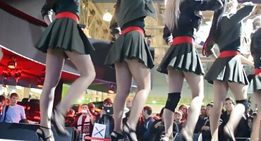 ພະນັກງານທີ່ມີຄວາມຜິດໄດ້ດູດນາຍຈ້າງຢູ່ເຮືອນຂອງລາວ