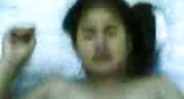 ລູກໄກ່ກົ້ນ Interracial ທີ່ສວຍງາມດ້ວຍ tits