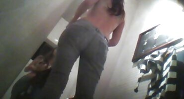 Cutie ໄດ້ຮັບ pussy ກັບຜູ້ຊາຍຫຼັງຈາກ fucking ໃນລະດູຮ້ອນ pussy