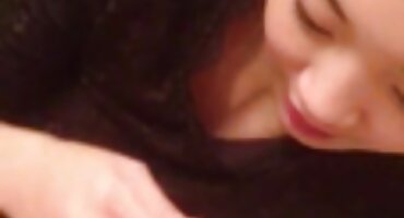 ການຮ່ວມເພດທີ່ເປັນມິດກັບ Slut ແຕກ