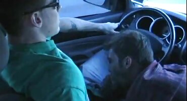 ການຫລໍ່ຮູທະວານຂອງຜິວເນື້ອສີຂາວຖ່ອມຕົວ