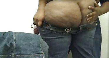 ຜົວໂມງ cheating ພັນລະຍາເປັນສອງ cocks ໃຫຍ່ fuck bitch