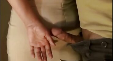 ຫລານຊາຍ fucks granny ແລະ gag ເກົ່າ moans ຈາກການຮ່ວມເພດກັບລາວ