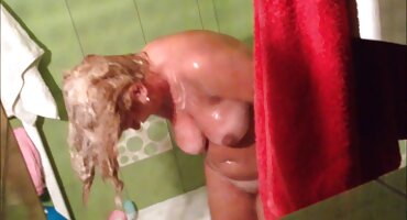 Darc Lee Lee licked ກົ້ນຂອງ stepdad ຜູ້ທີ່ໃຫ້ເງິນເພື່ອ bitch ສໍາລັບ rimming ໄດ້