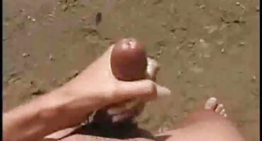 ນາງໄດ້ສະແດງໃຫ້ເຫັນ pussy shaved ແລະຮ້ອງຂໍໃຫ້ມີ cock ຍາວ