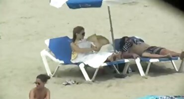 ຄູ່ຜົວເມຍທີ່ແຕ່ງງານແລ້ວໄດ້ເຊີນຄົນຮັກສໍາລັບ threesome