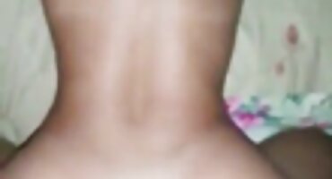 ຄວາມງາມຕາສີຟ້າໄດ້ຮັບ impaled ສຸດ cock