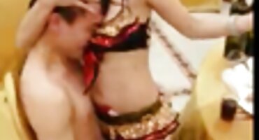 Guy ອາເມລິກາຈະມີເພດສໍາພັນກັບຄວາມງາມຂອງລັດເຊຍໃນ pussy