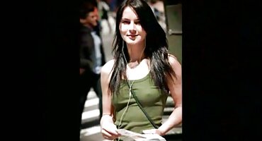 ແມ່ຍິງຍີ່ປຸ່ນທີ່ສວຍງາມຊັກຊວນເພື່ອນບ້ານ